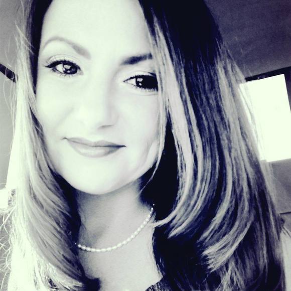 Meet your Posher, Kimberly - Picture 1 of 1